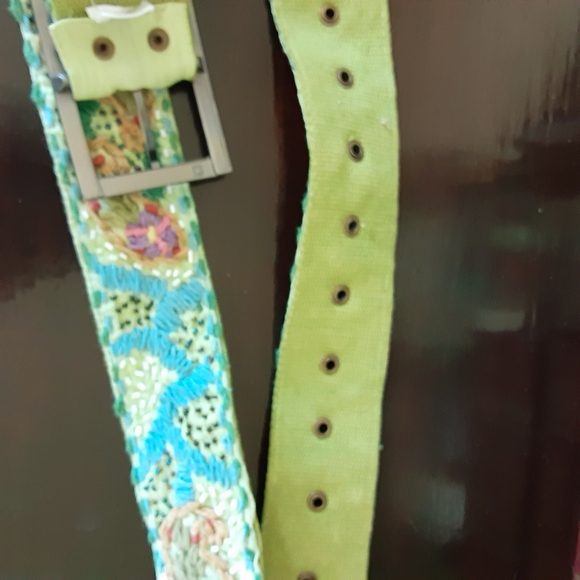 BOHEME Earth Friendly Paisley Patchwork Belt - Picture 2 of 12